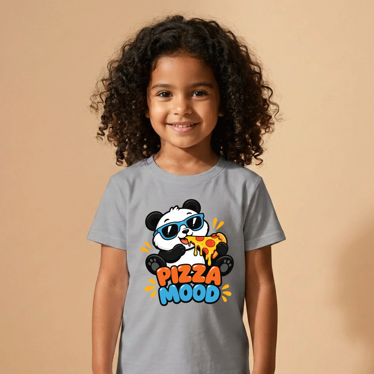 Girl wearing the Pizza Mood kids T-shirt