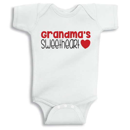 Grandma’s Sweetheart baby onesie UAE soft cotton newborn bodysuit by Twinkle Hands, grandma gift baby outfit